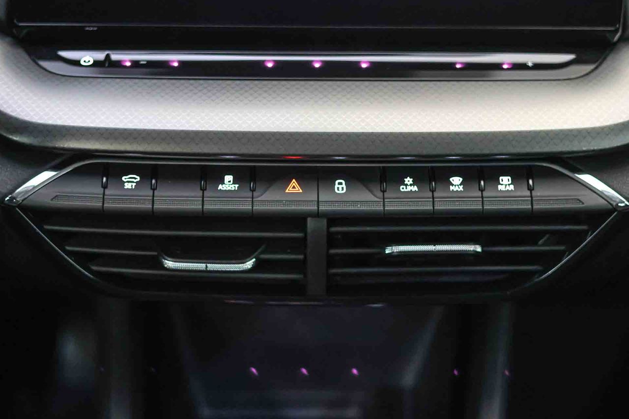 Skoda Octavia Combi 1.5 TSI 110kW DSG m-HEV Ambit - Foto 46