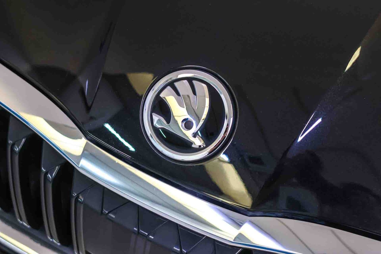 Skoda Octavia Combi 1.5 TSI 110kW DSG m-HEV Ambit - Foto 11