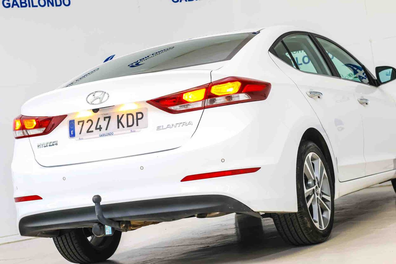 Hyundai Elantra 1.6 CRDi Tecno - Foto 26