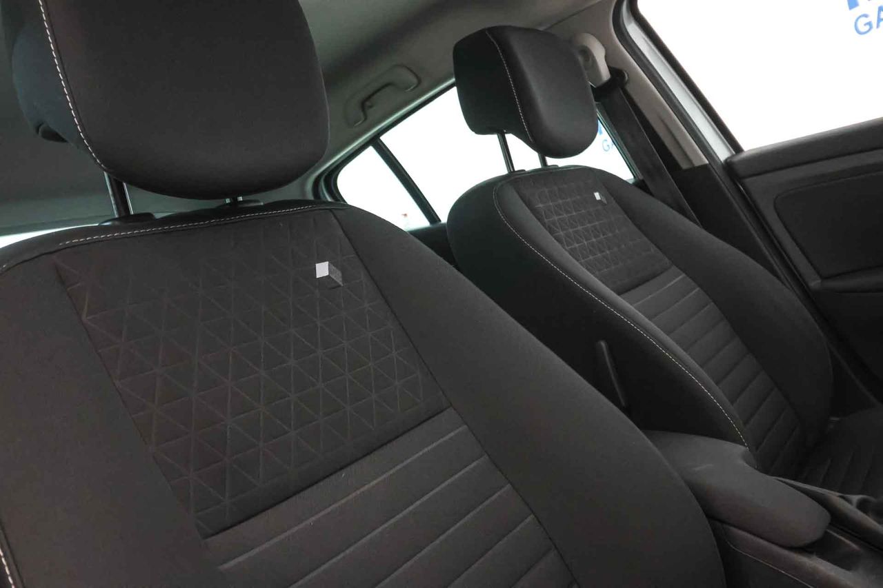Renault Megane Limited Energy TCe 115 S&S eco2 - Foto 46
