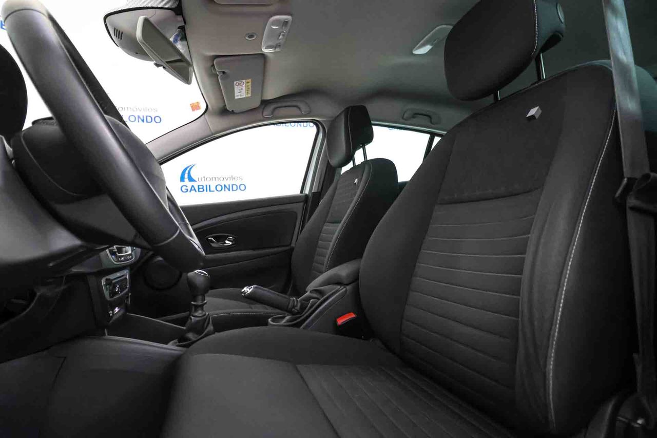 Renault Megane Limited Energy TCe 115 S&S eco2 - Foto 28