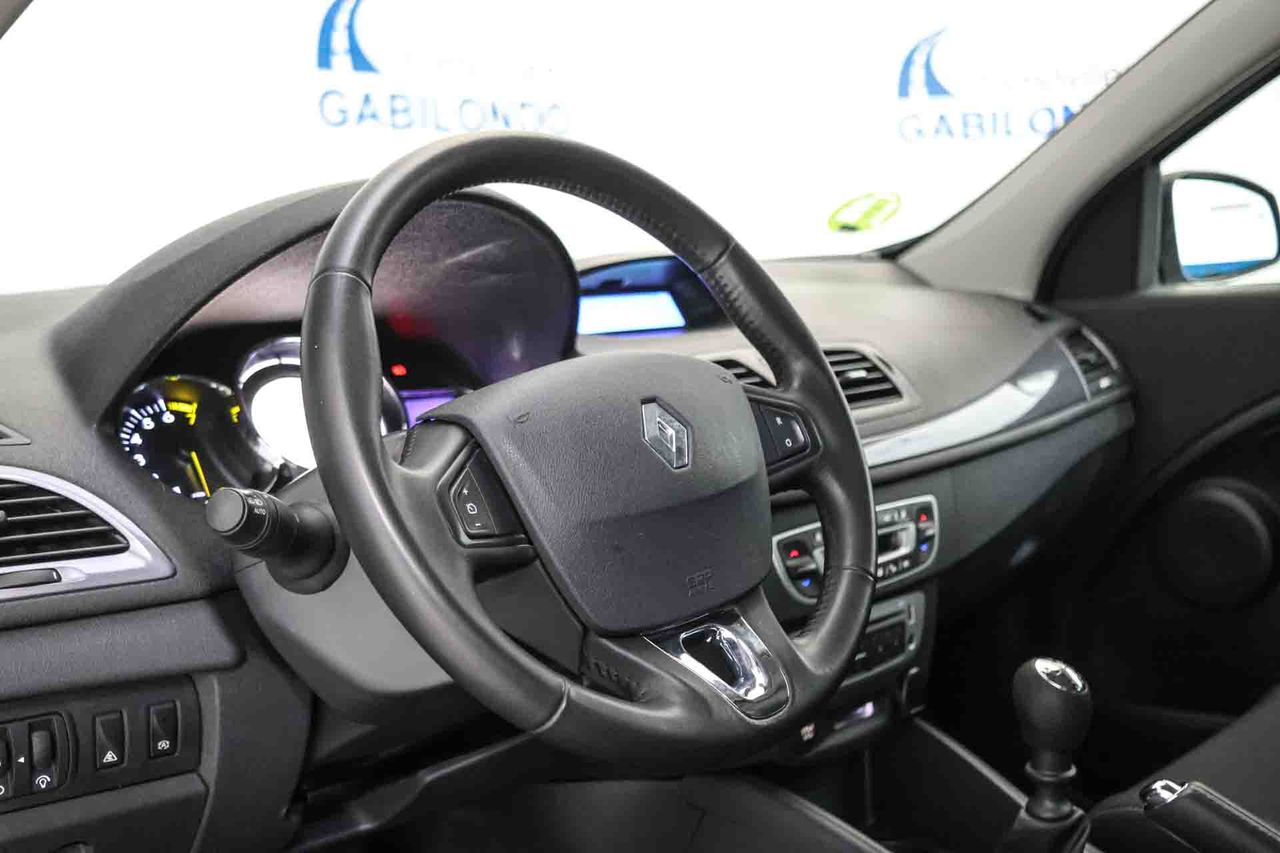 Renault Megane Limited Energy TCe 115 S&S eco2 - Foto 6
