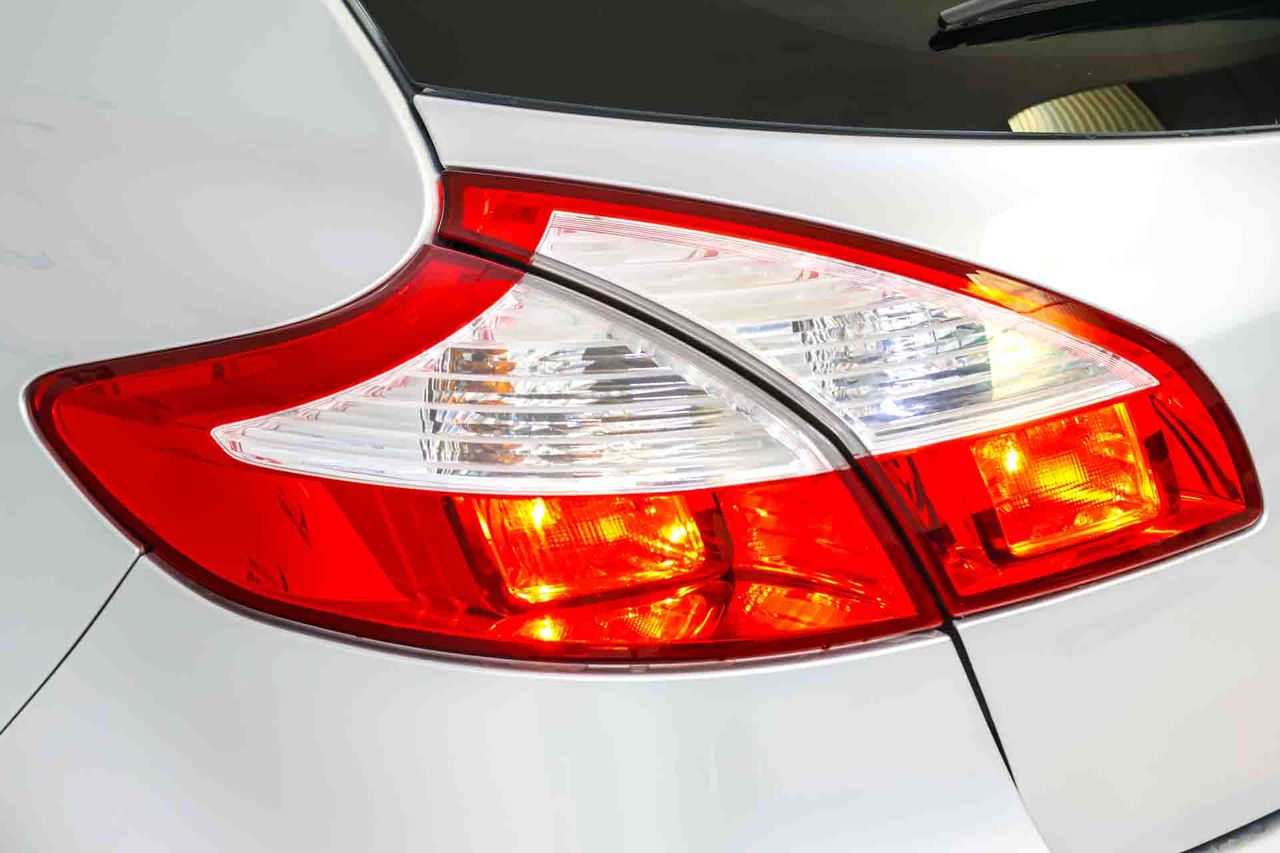 Renault Megane Limited Energy TCe 115 S&S eco2 - Foto 17