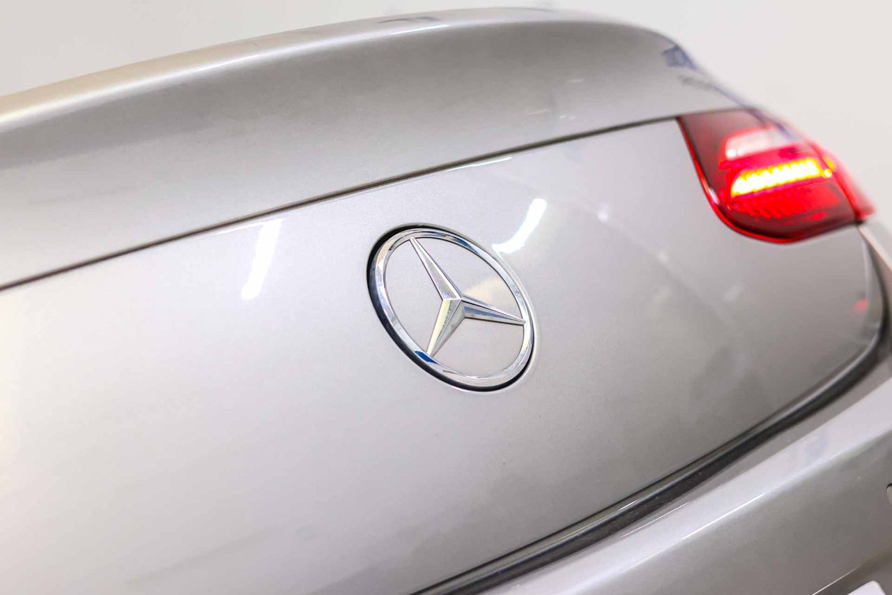 Mercedes Clase E Coupé E 350 **Modelo E 300 AMG Line** - Foto 12