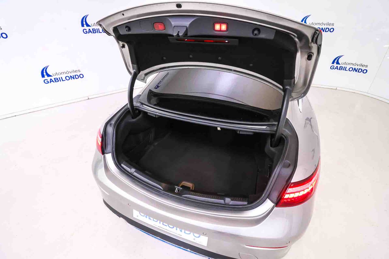 Mercedes Clase E Coupé E 350 **Modelo E 300 AMG Line** - Foto 54