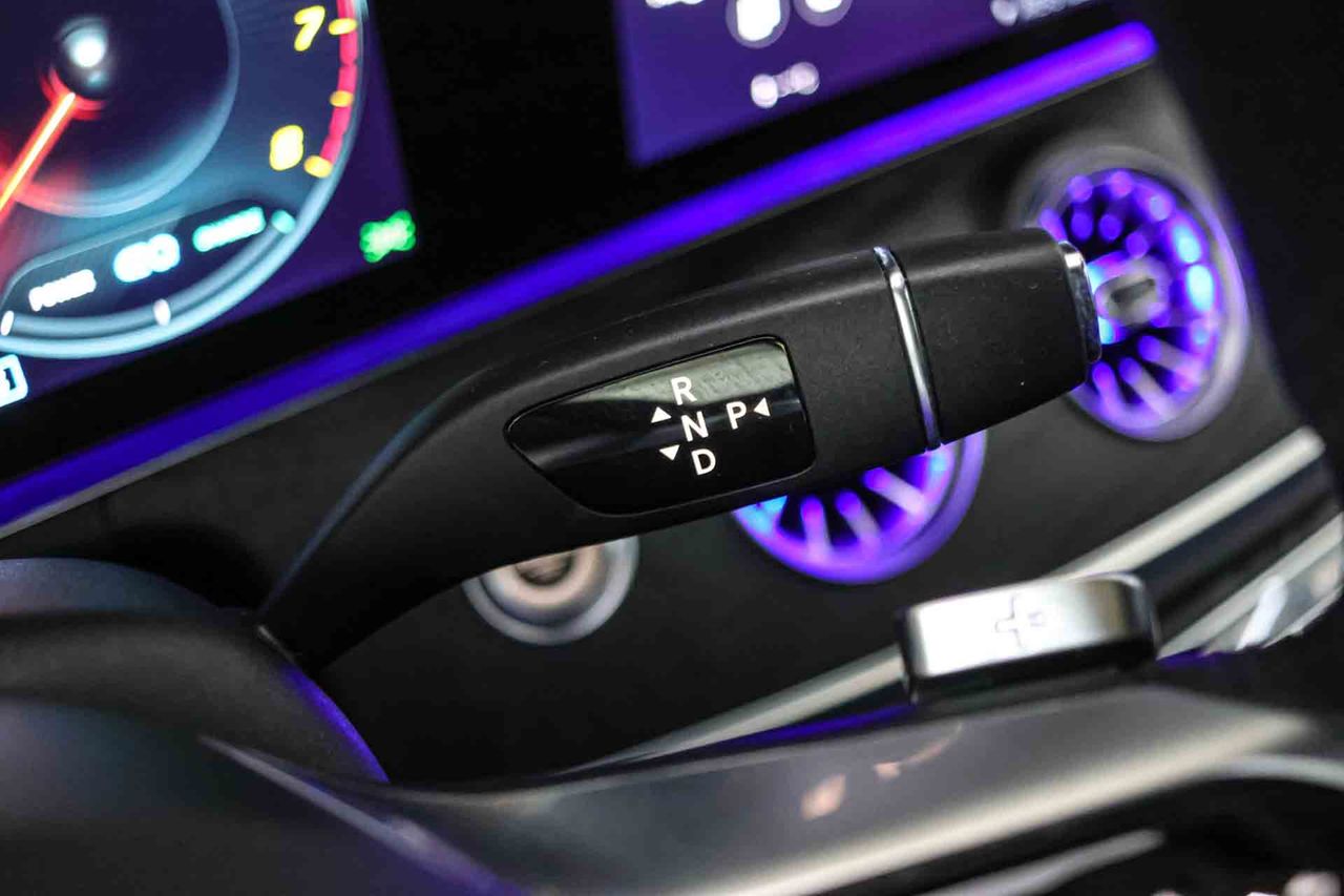 Mercedes Clase E Coupé E 350 **Modelo E 300 AMG Line** - Foto 43