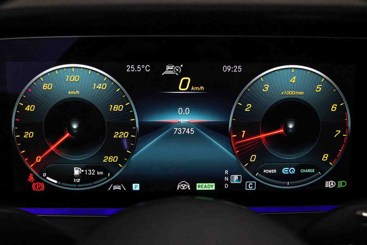 Mercedes Clase E Coupé E 350 **Modelo E 300 AMG Line** - Foto 45