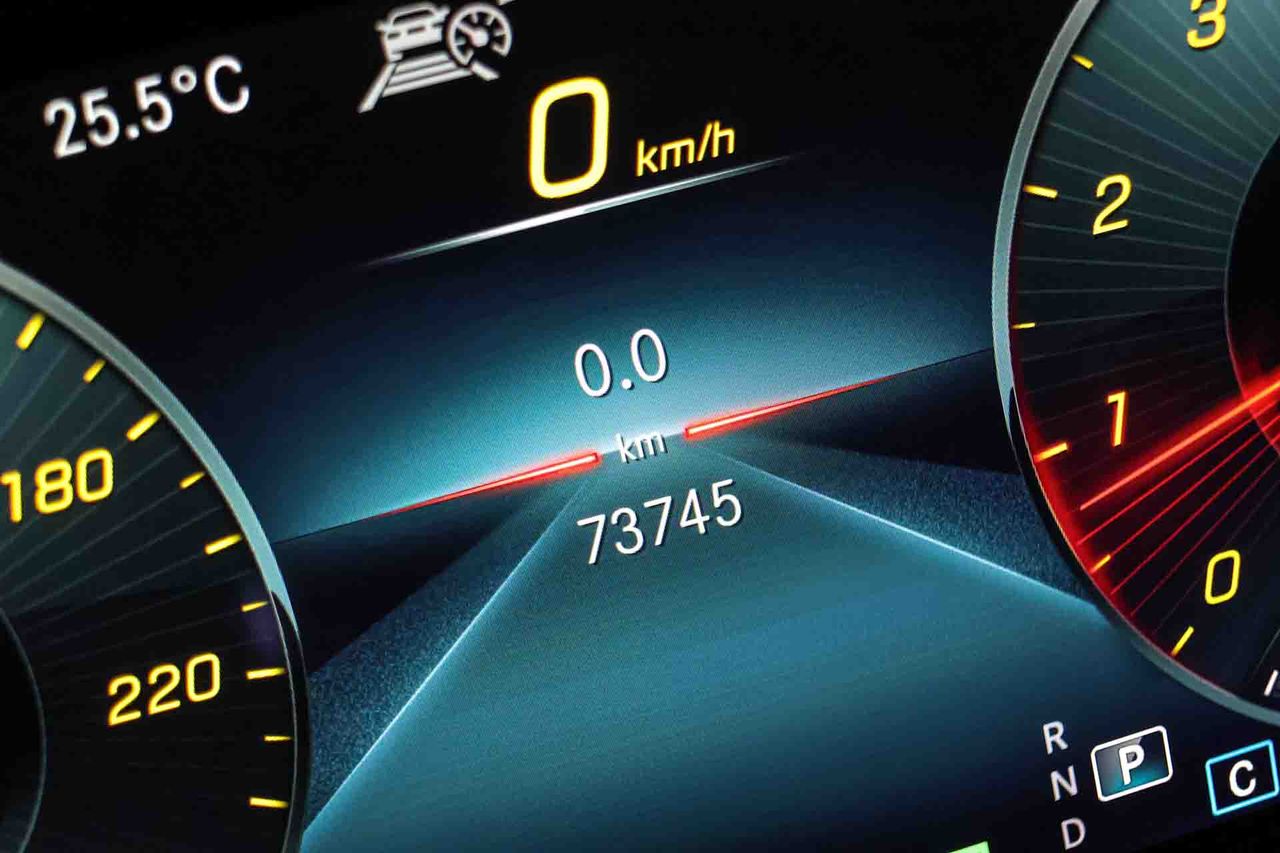 Mercedes Clase E Coupé E 350 **Modelo E 300 AMG Line** - Foto 7