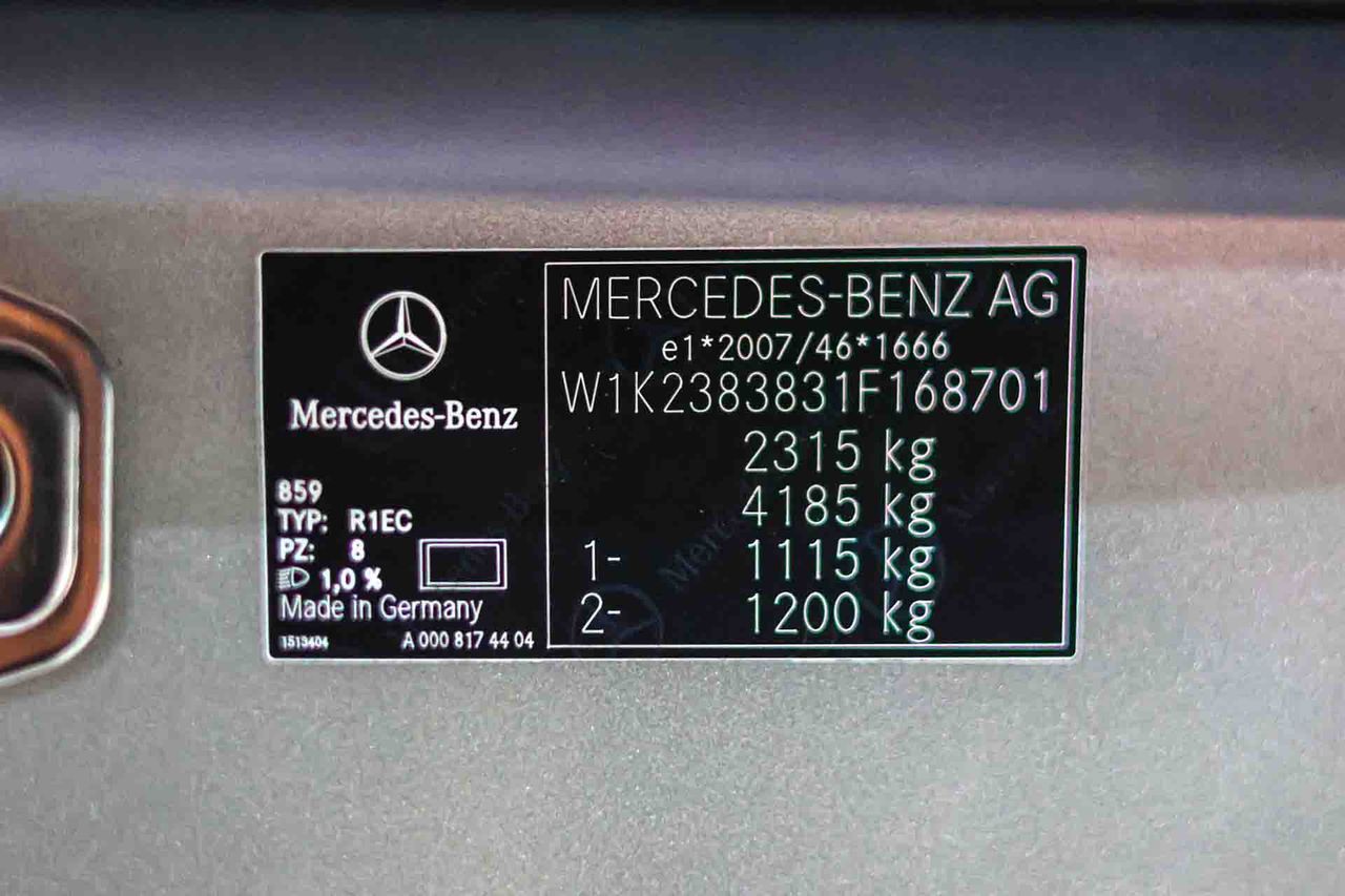 Mercedes Clase E Coupé E 350 **Modelo E 300 AMG Line** - Foto 8