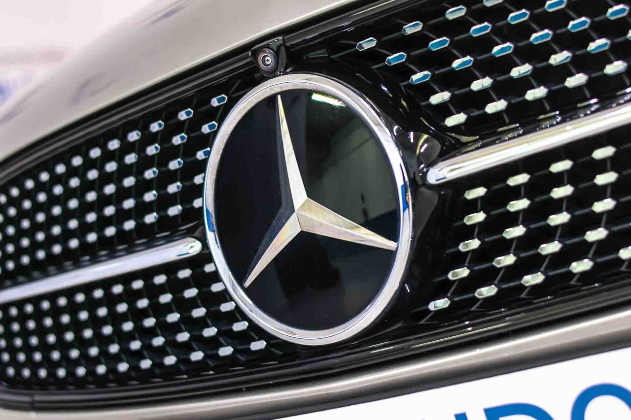 Mercedes Clase E Coupé E 350 **Modelo E 300 AMG Line** - Foto 11