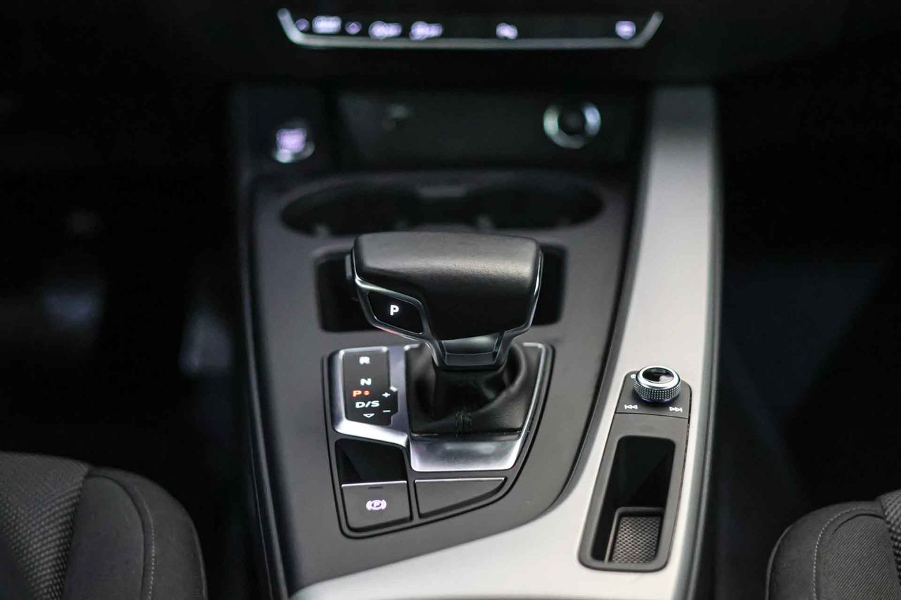 Audi A4 Advanced 35 TFSI 110kW (150CV) S tronic - Foto 42