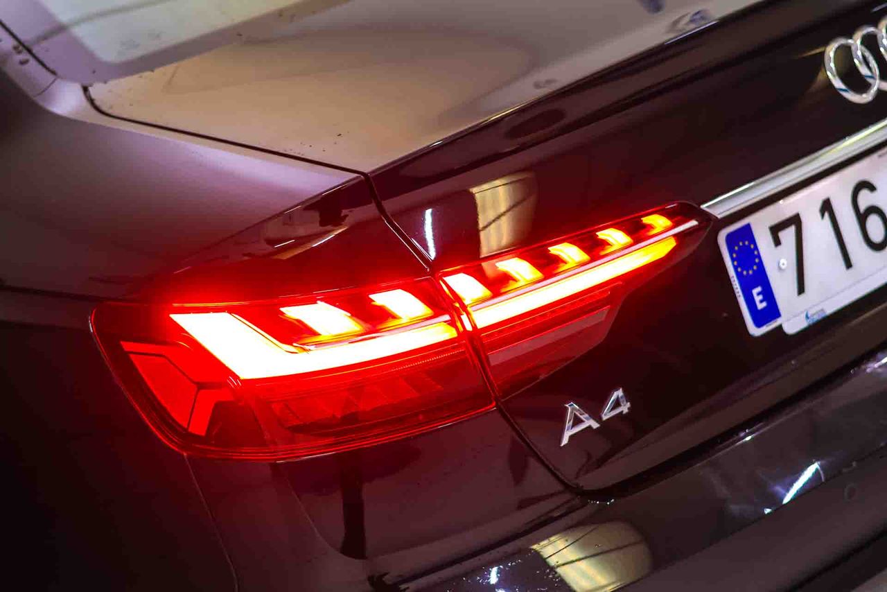 Audi A4 Advanced 35 TFSI 110kW (150CV) S tronic - Foto 17