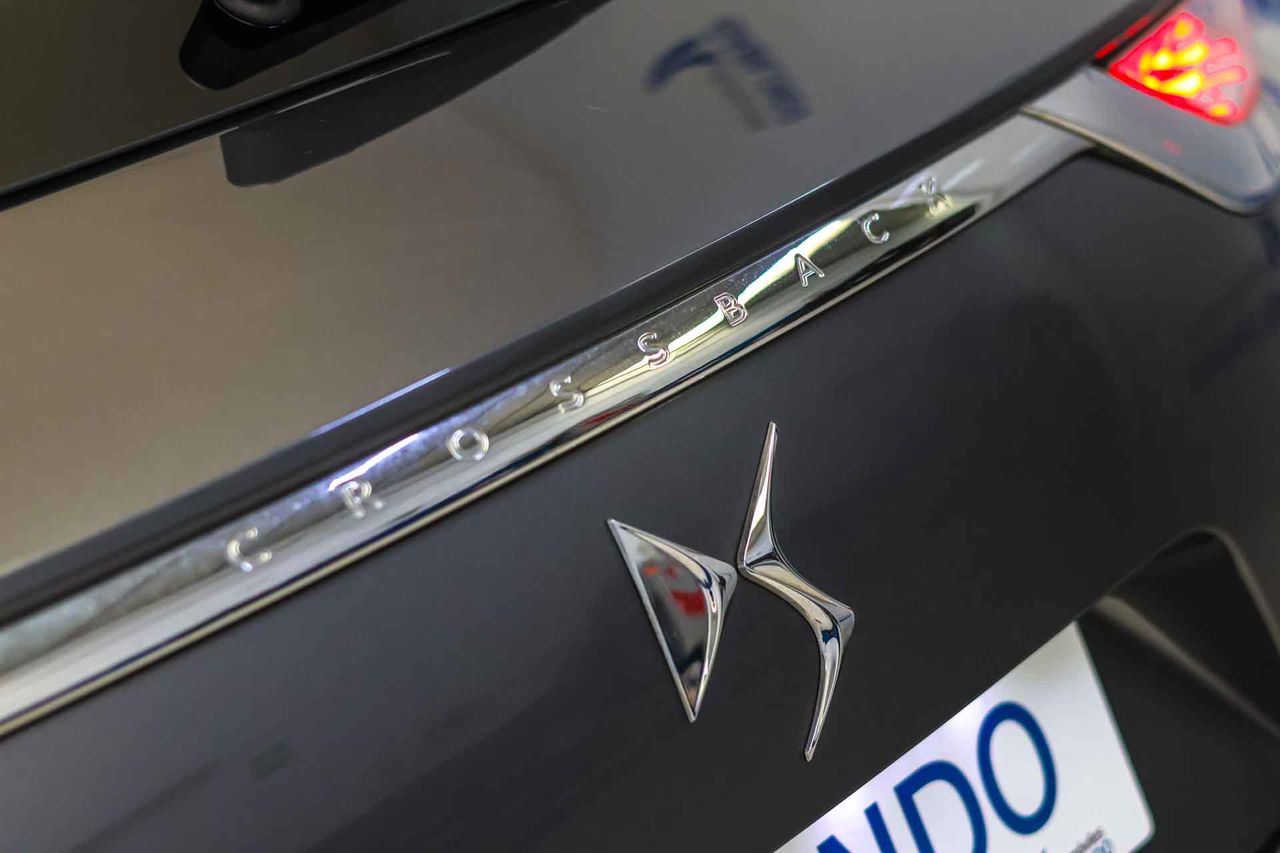 DS DS 7 Crossback 1.6 E-Tense 225 GRAND CHIC Auto - Foto 15