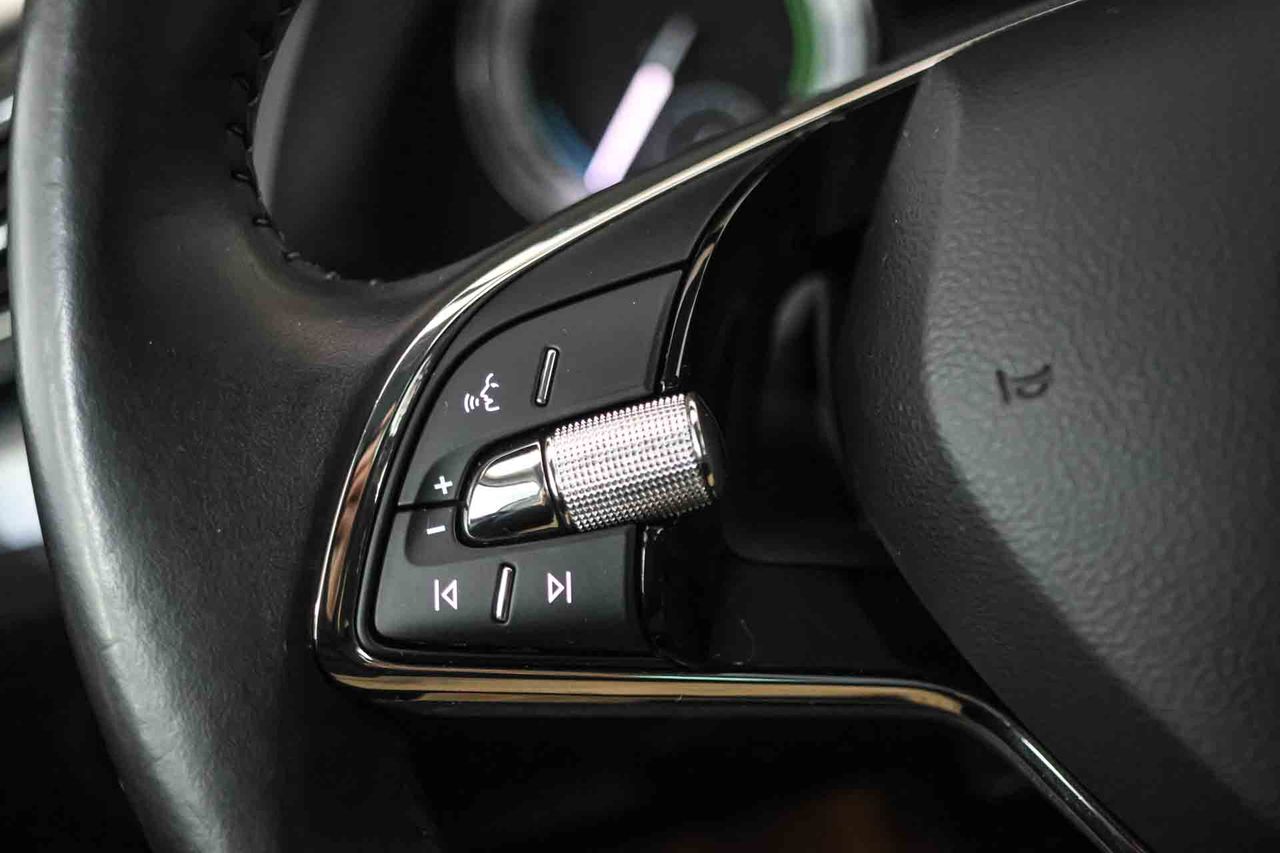 Skoda Superb Ambition 1.4 TSI iV P-HEV DSG - Foto 39