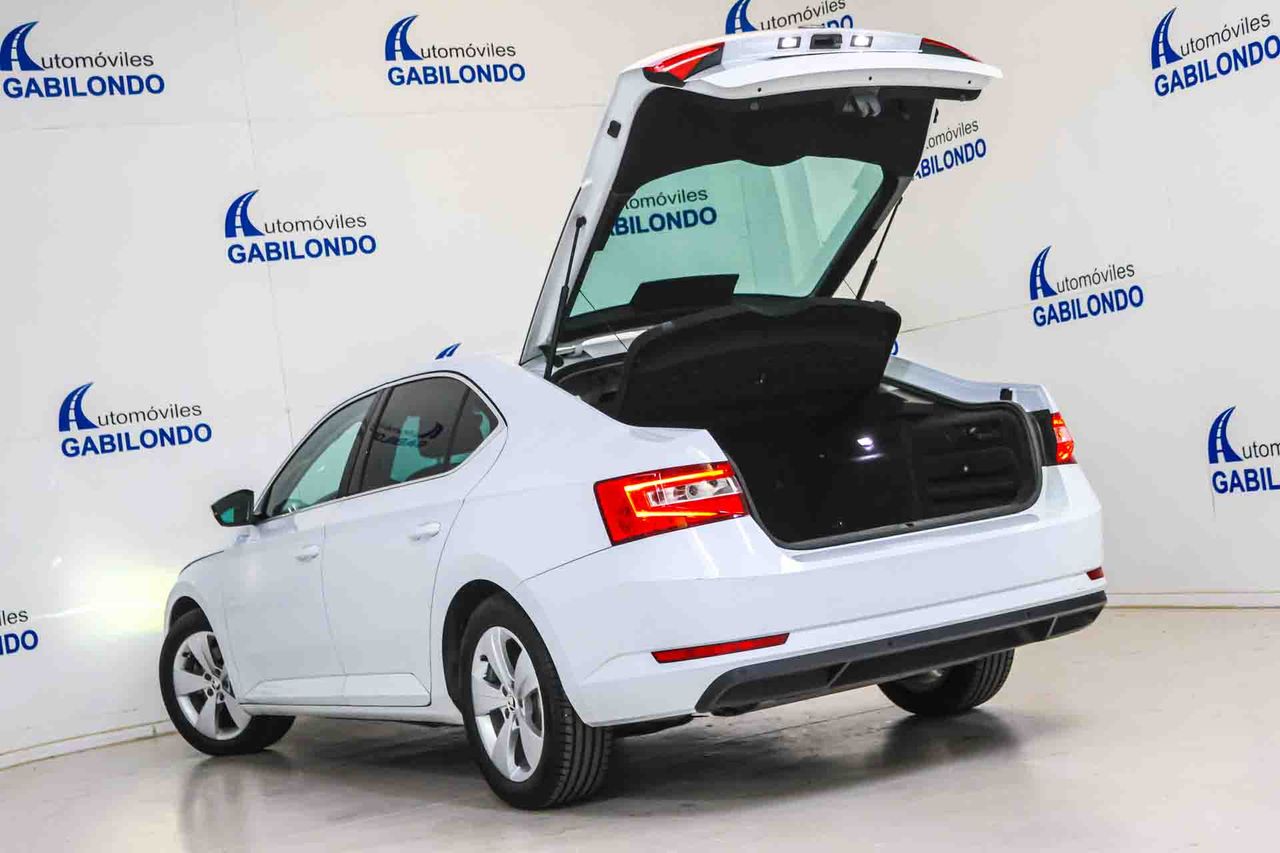Skoda Superb Ambition 1.4 TSI iV P-HEV DSG - Foto 26