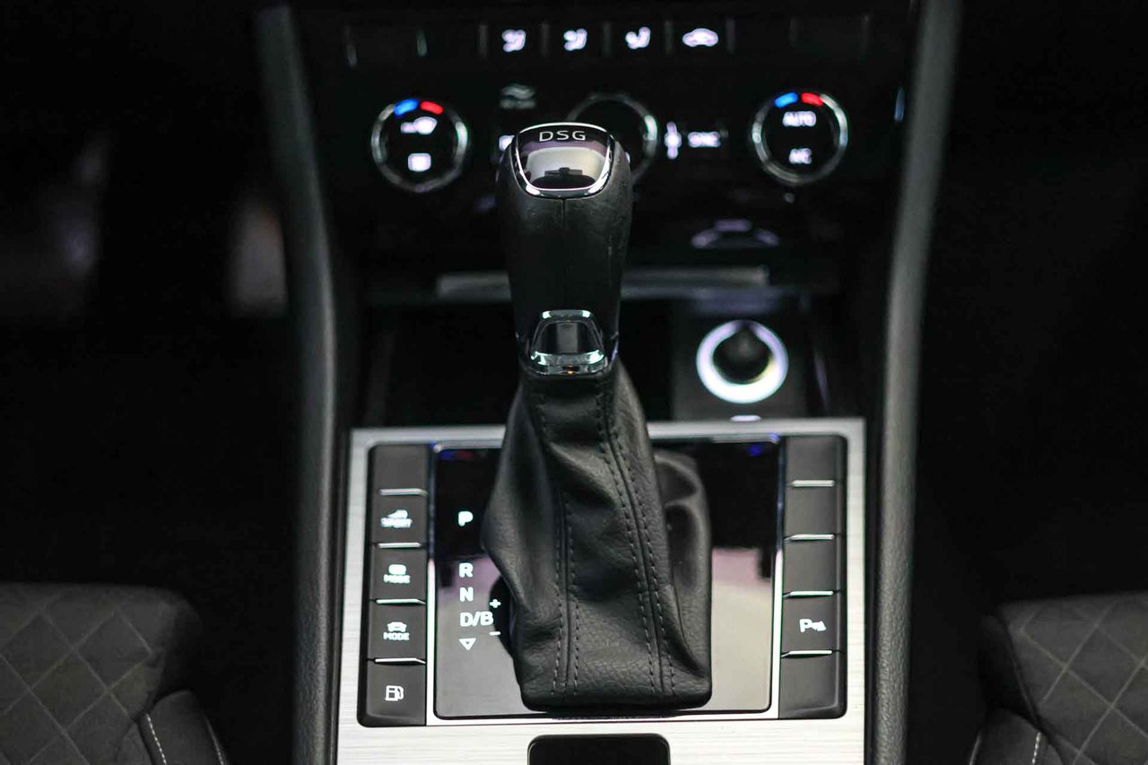 Skoda Superb Ambition 1.4 TSI iV P-HEV DSG - Foto 45