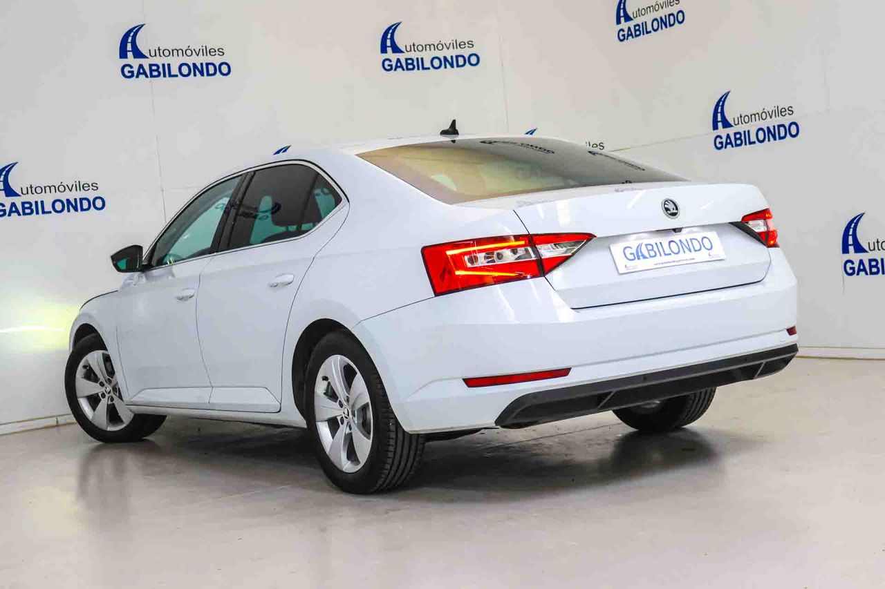 Skoda Superb Ambition 1.4 TSI iV P-HEV DSG - Foto 18