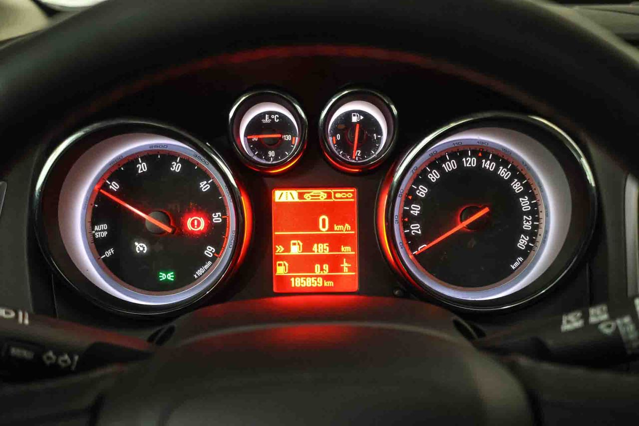 Opel Astra 1.6 CDTi 110 CV Excellence - Foto 38