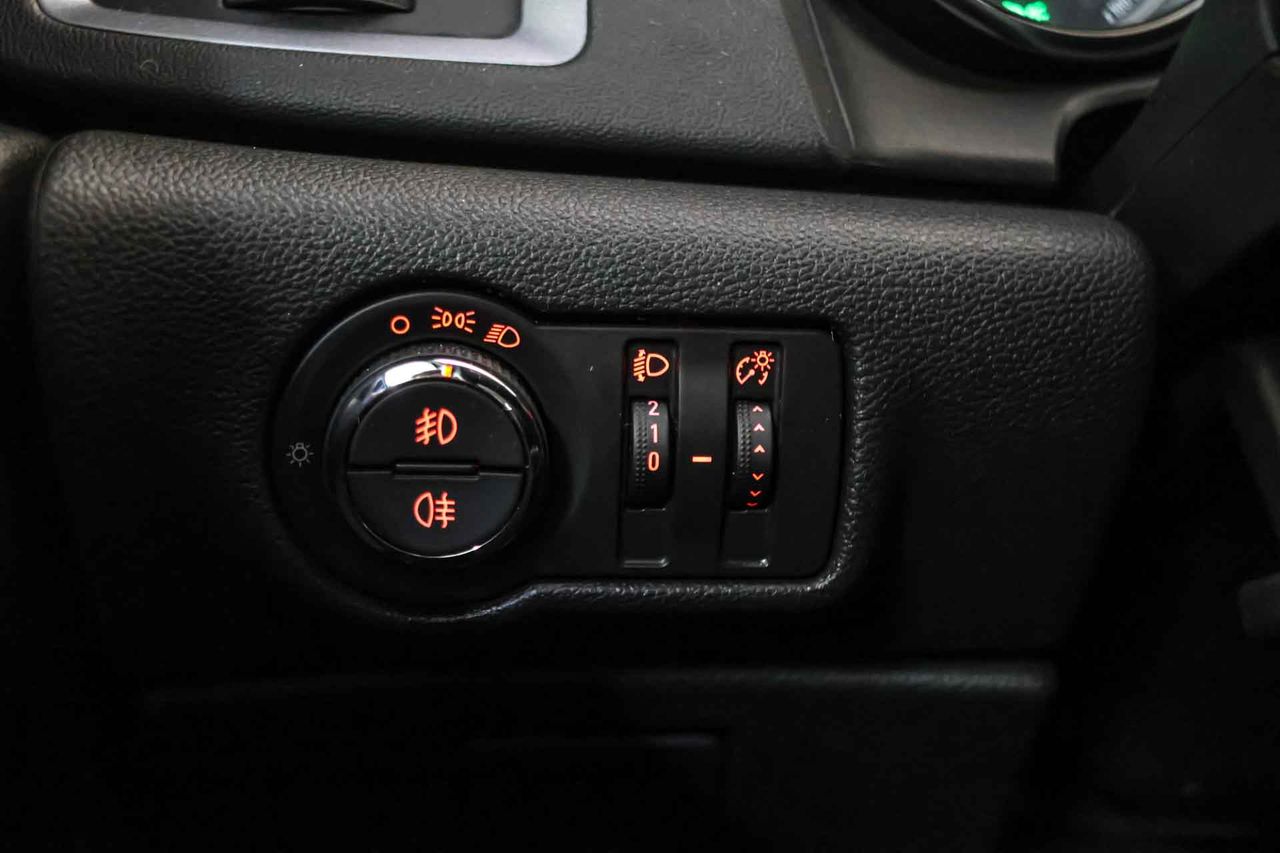 Opel Astra 1.6 CDTi 110 CV Excellence - Foto 30