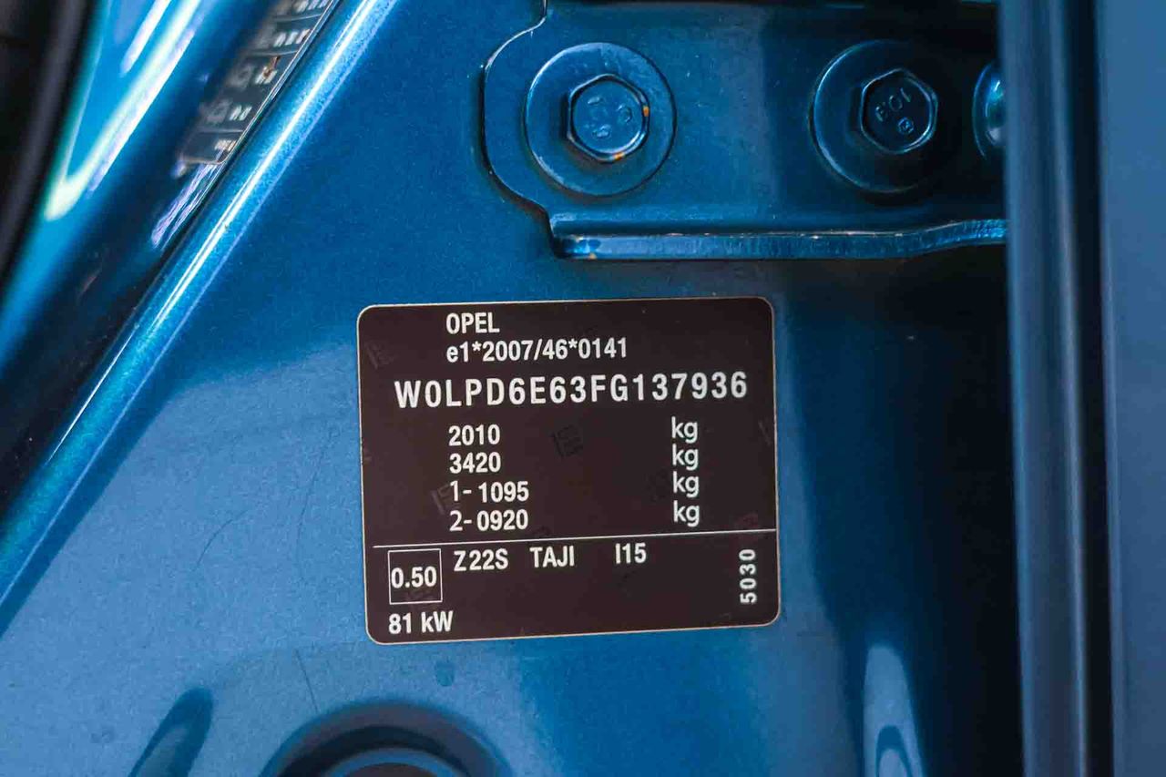 Opel Astra 1.6 CDTi 110 CV Excellence - Foto 8