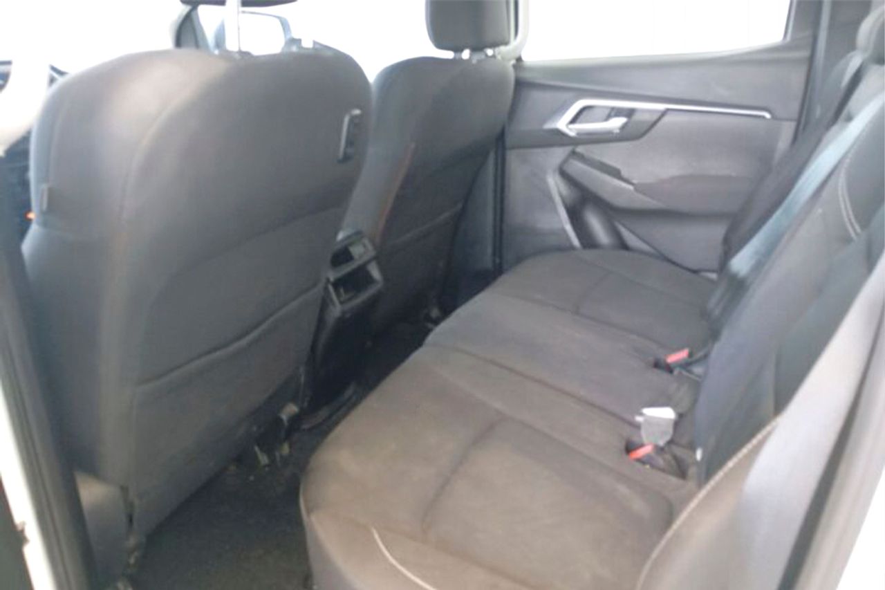 Isuzu D-Max Crew N60 BB 4x4 M/T - Foto 9