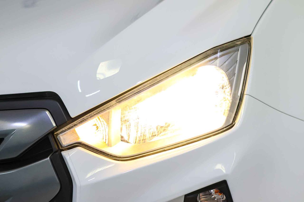 Isuzu D-Max Crew N60 BB 4x4 M/T - Foto 16
