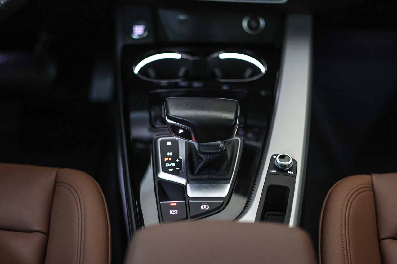 Audi A5 35 TDI 120kW (163CV) S tronic Sportback **Techo panorámico** - Foto 44