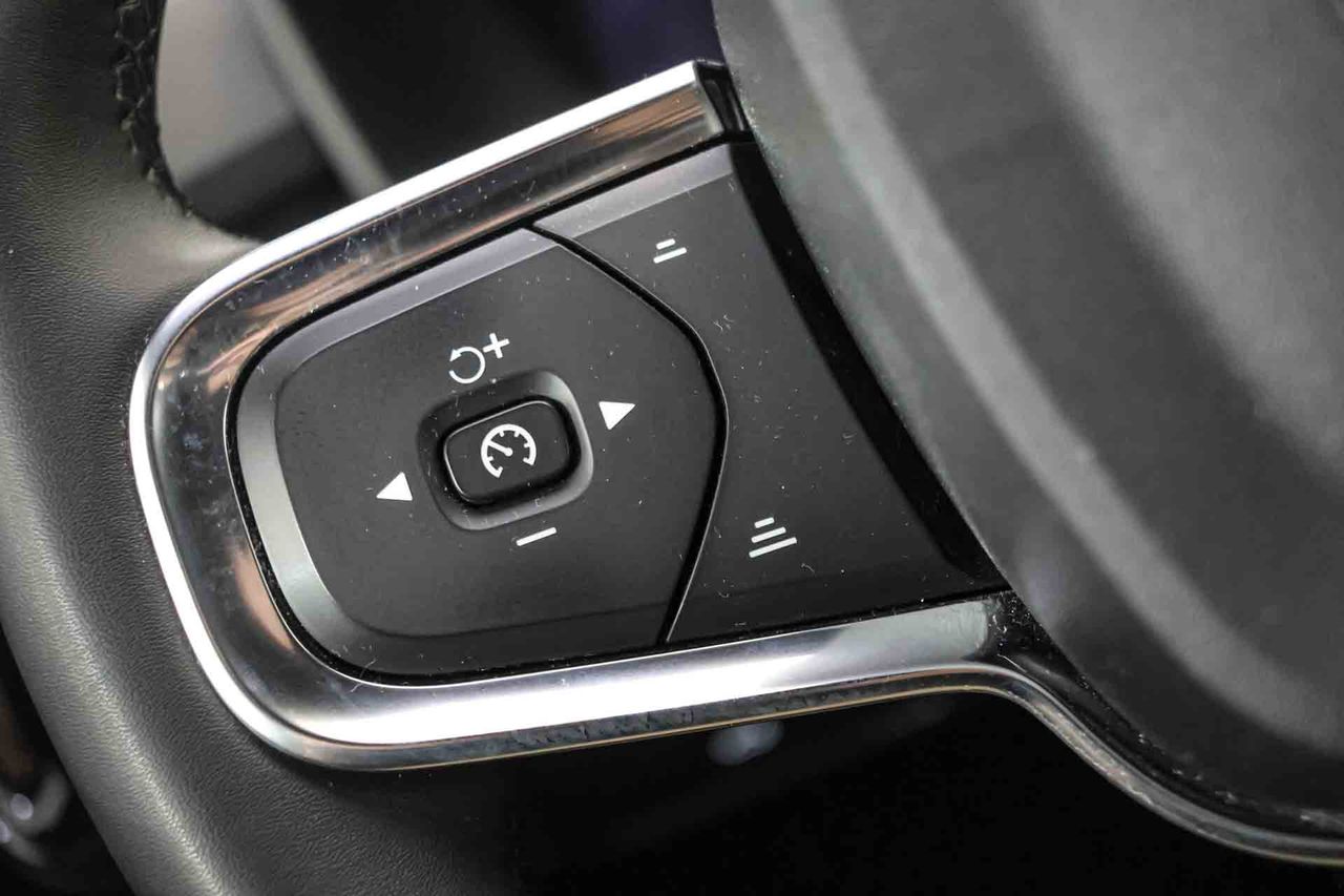 Volvo XC40 2.0 B3 G Core Auto - Foto 37