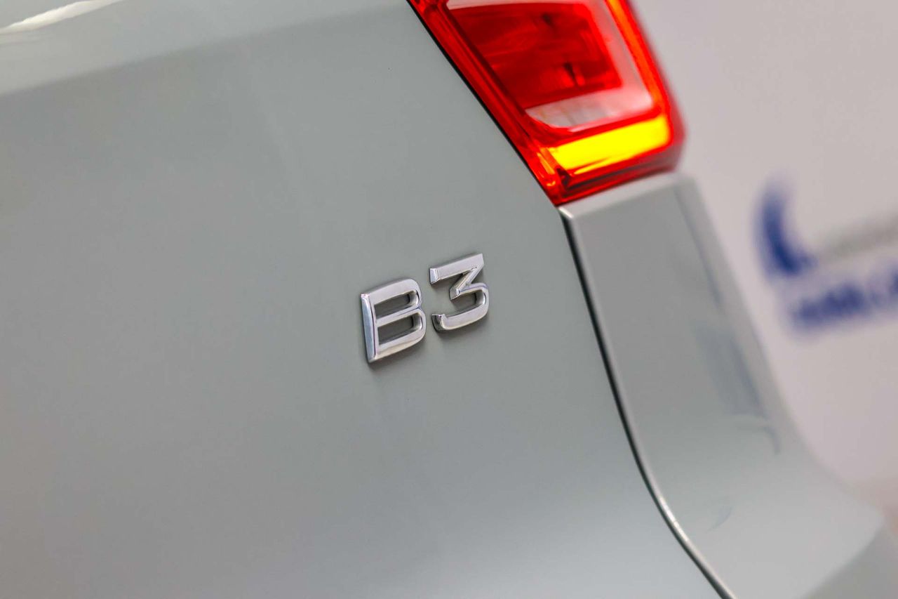 Volvo XC40 2.0 B3 G Core Auto - Foto 16
