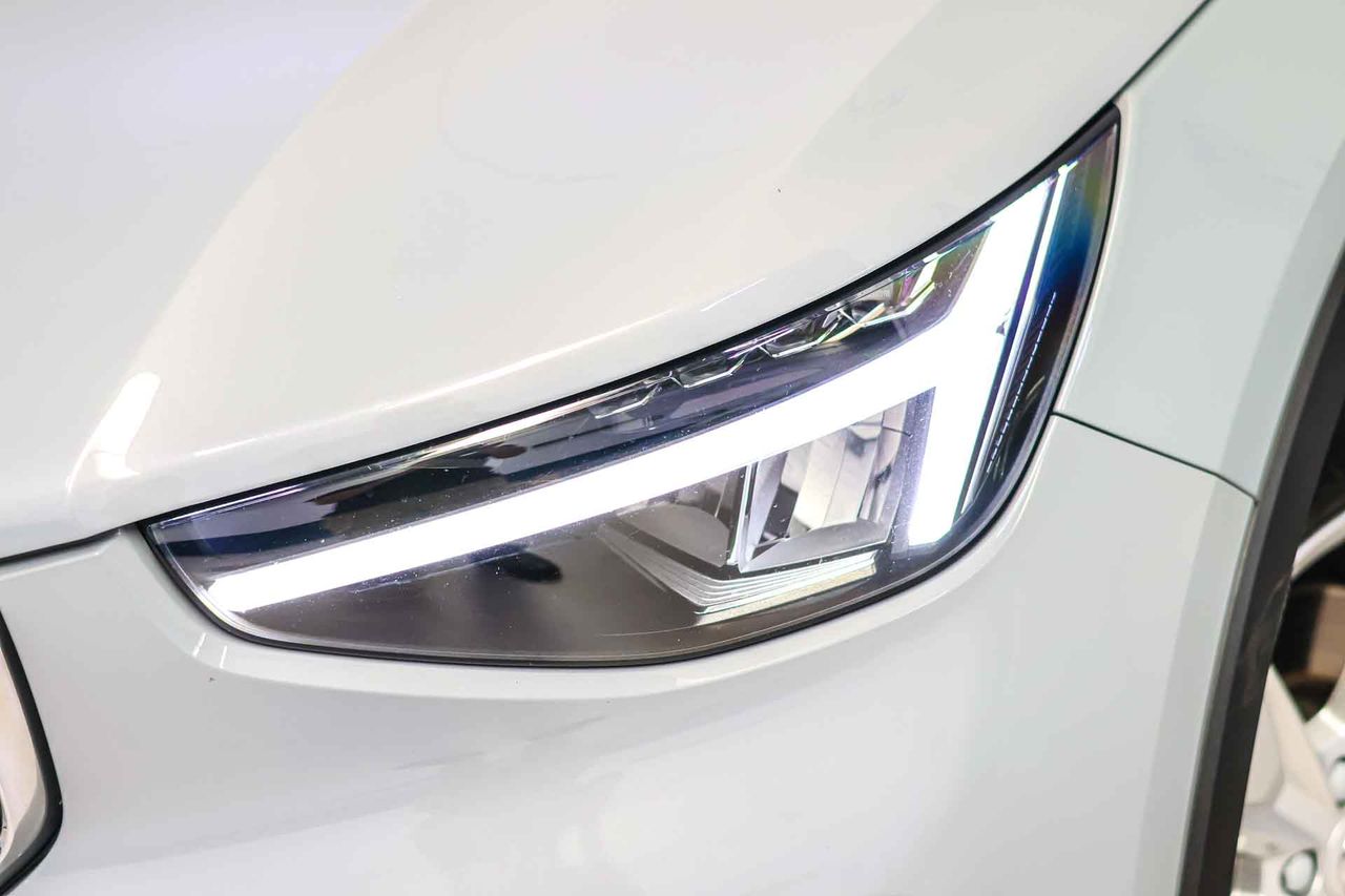 Volvo XC40 2.0 B3 G Core Auto - Foto 19
