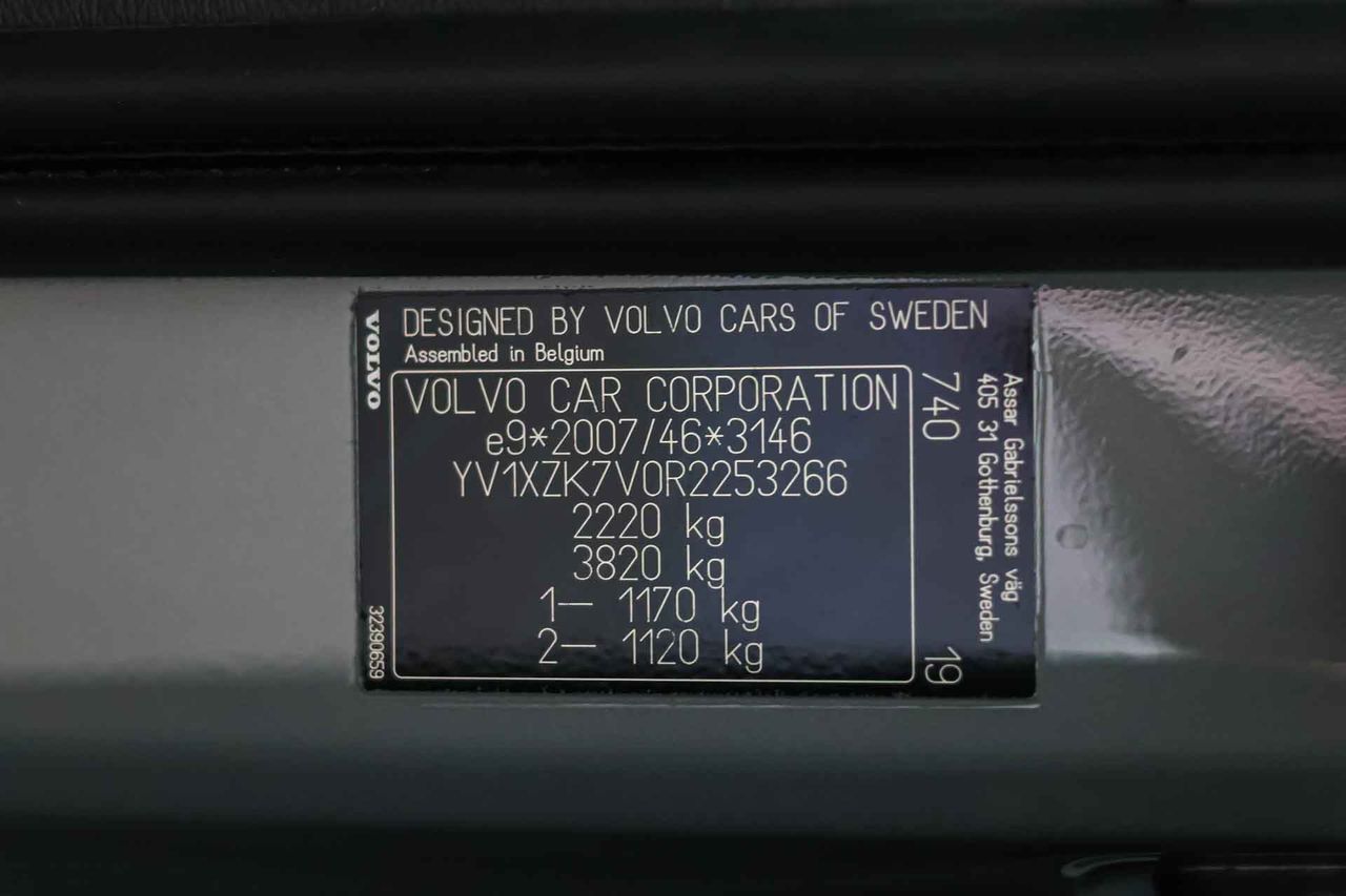 Volvo XC40 2.0 B3 G Core Auto - Foto 8