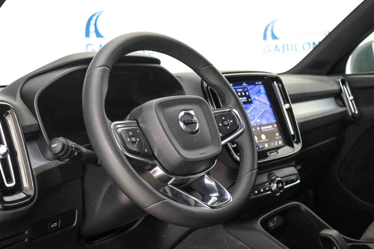 Volvo XC40 2.0 B3 G Core Auto - Foto 6