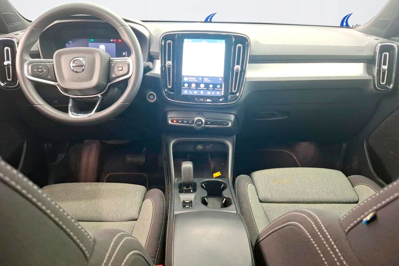 Volvo XC40 2.0 B3 G Core Auto - Foto 4