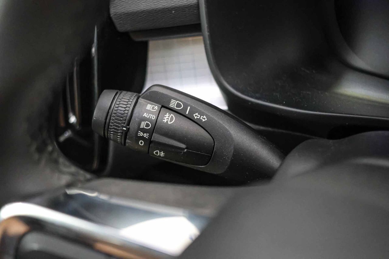 Volvo XC40 2.0 B3 G Core Auto - Foto 39