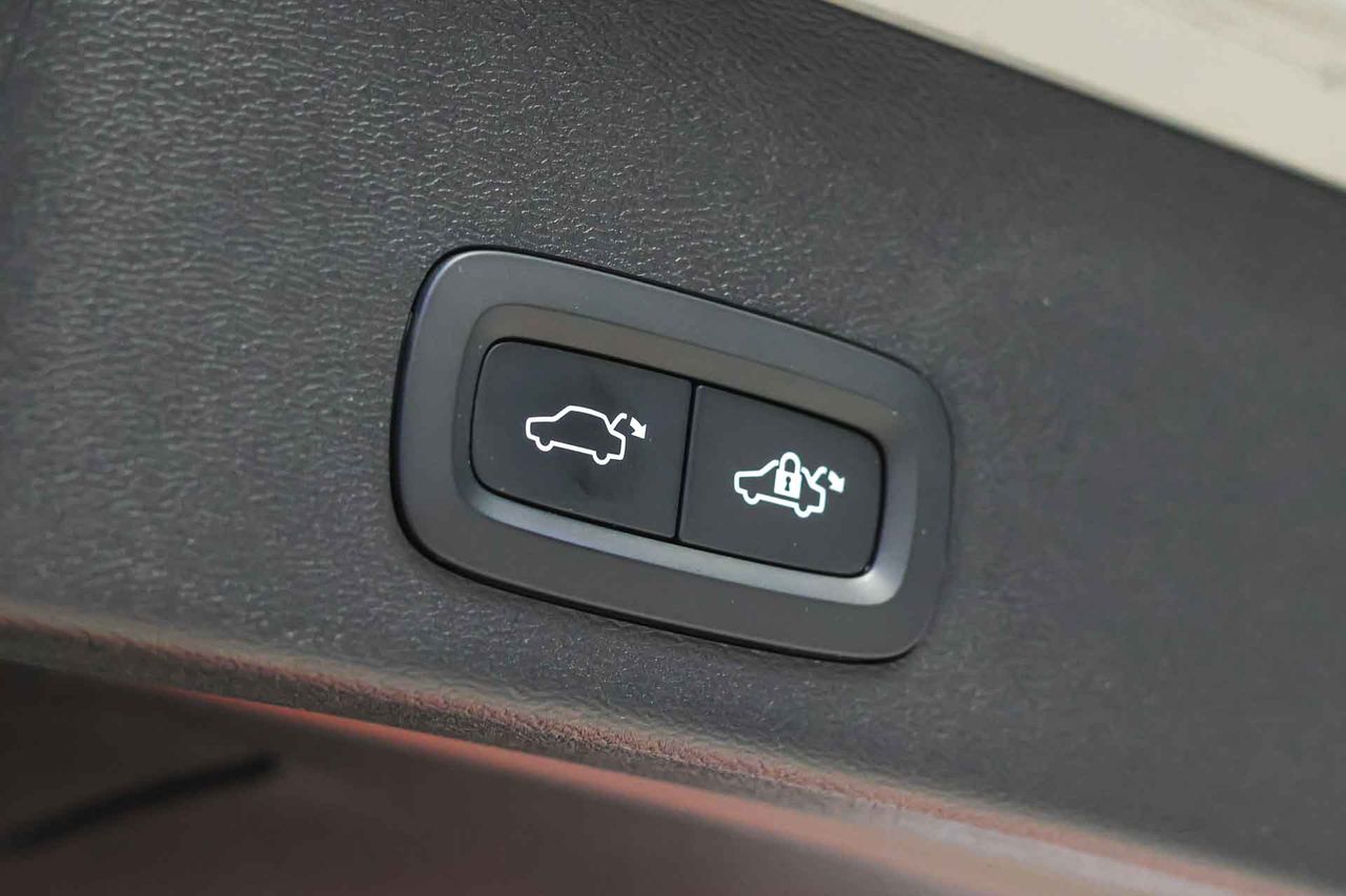 Volvo XC40 2.0 B3 G Core Auto - Foto 51