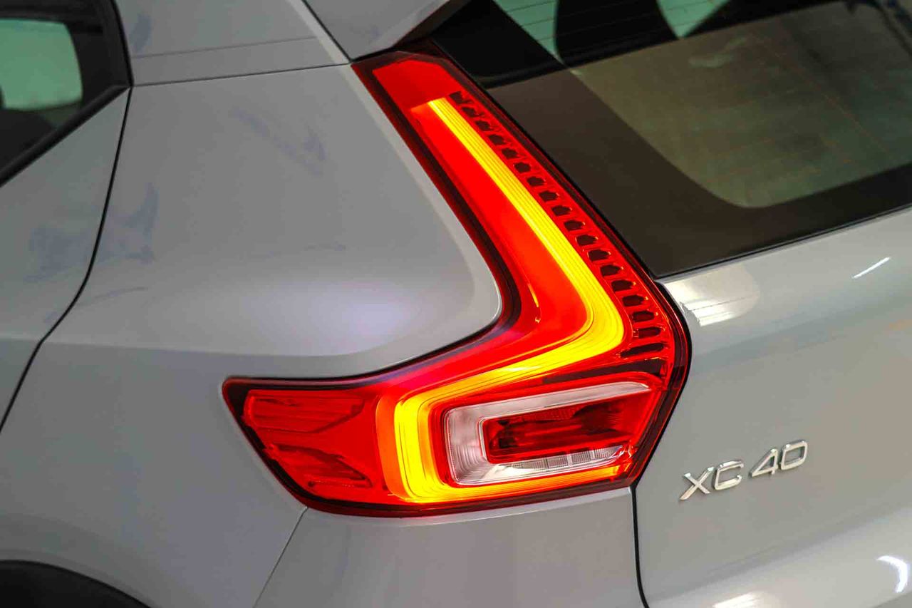Volvo XC40 2.0 B3 G Core Auto - Foto 20