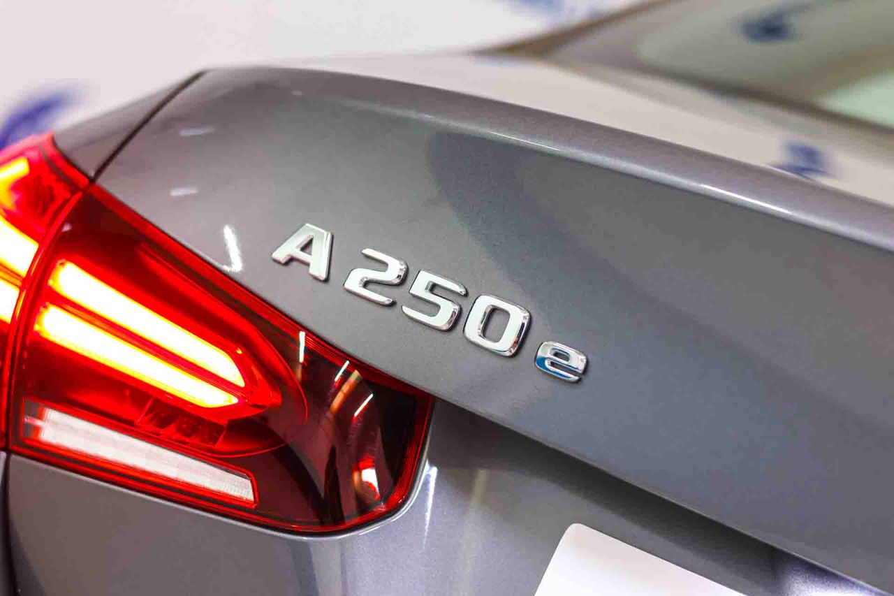 Mercedes Clase A A 250 e Sedán - Foto 19