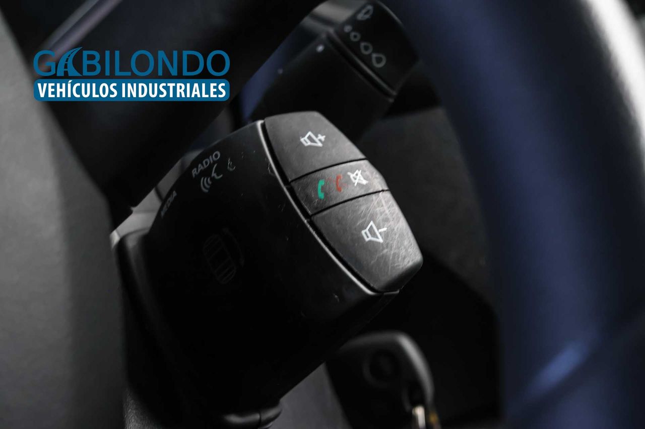 Renault Master Ch Cabina T L3 3500 Bl dCi 2p ** Plataforma elevadora** - Foto 29