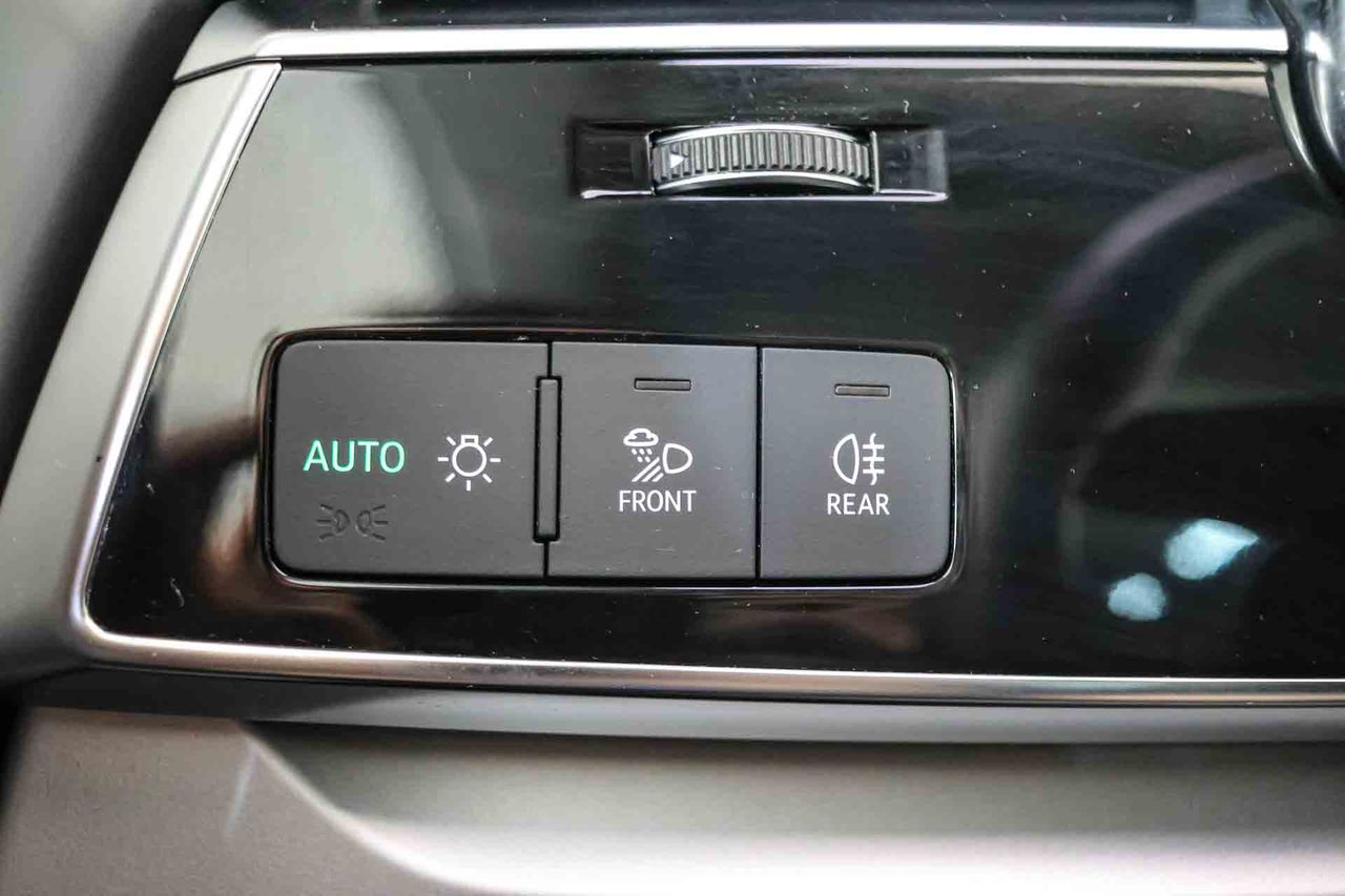 Audi Q8 50 TDI 210kW (286CV) quattro tiptronic **Techo panorámico** - Foto 36