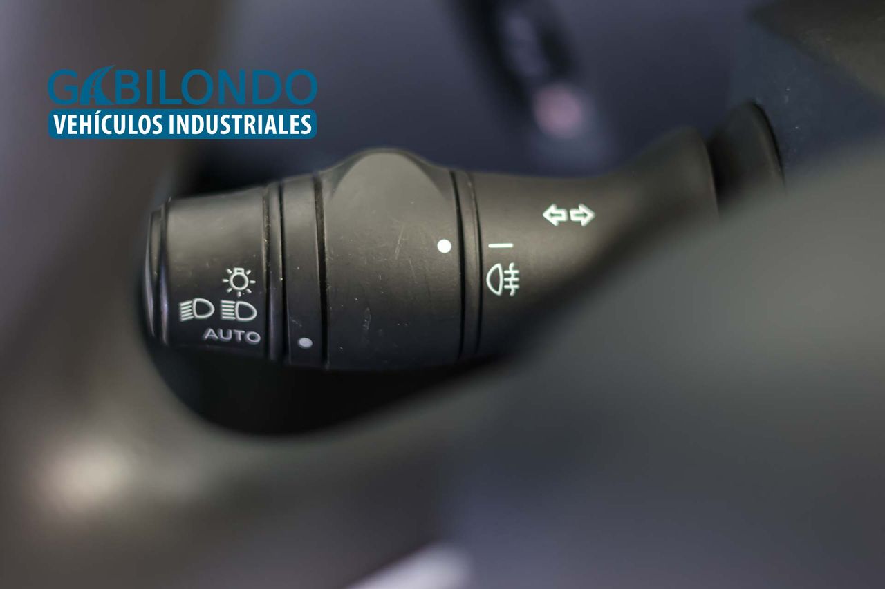 Renault Master Chasis Cabina Tracción L3 3500 Blue dCi **Plataforma elevadora** - Foto 33