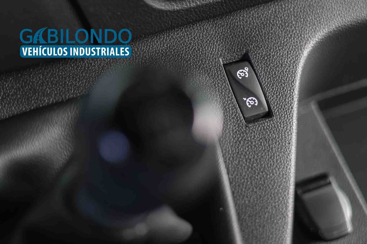 Renault Master Chasis Cabina Tracción L3 3500 Blue dCi **Plataforma elevadora** - Foto 38