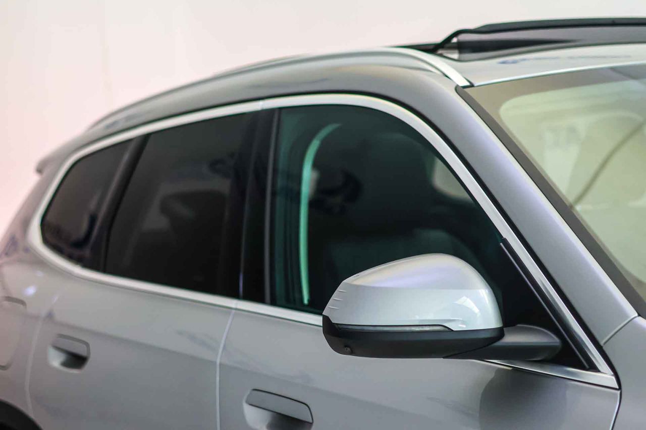 BMW X1 xDrive25e Techo panorámico - Foto 29
