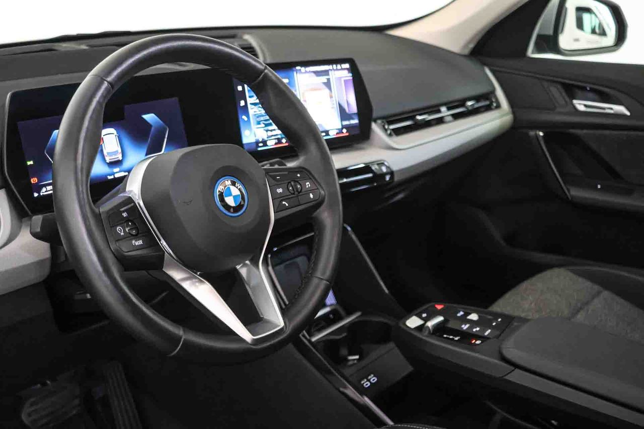 BMW X1 xDrive25e Techo panorámico - Foto 6
