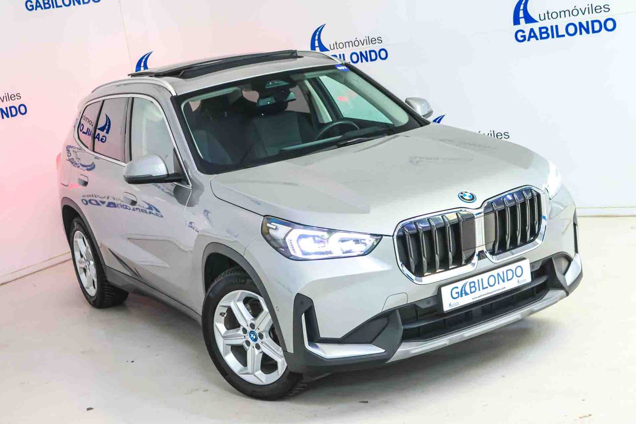 BMW X1 xDrive25e Techo panorámico - Foto 23
