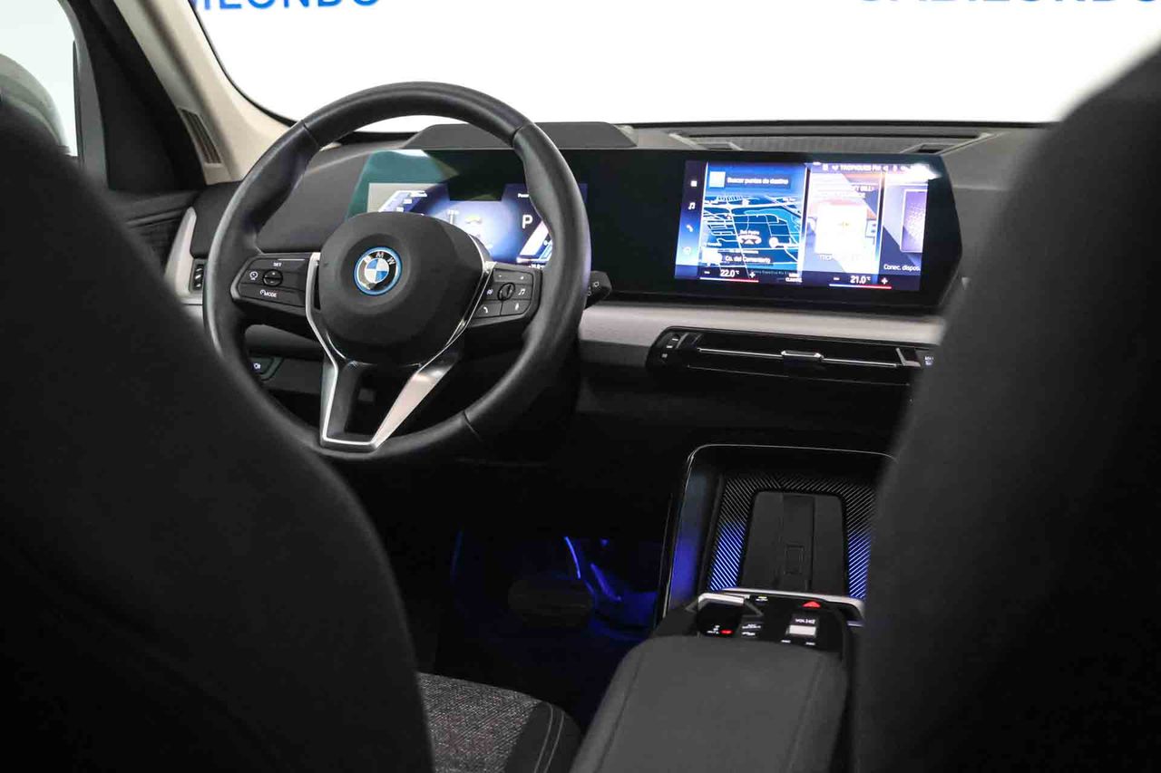 BMW X1 xDrive25e Techo panorámico - Foto 45