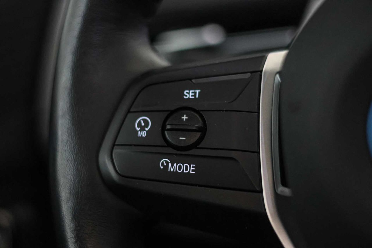 BMW X1 xDrive25e Techo panorámico - Foto 48