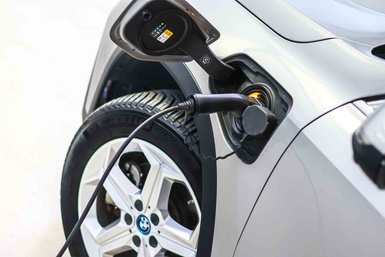 BMW X1 xDrive25e Techo panorámico - Foto 17