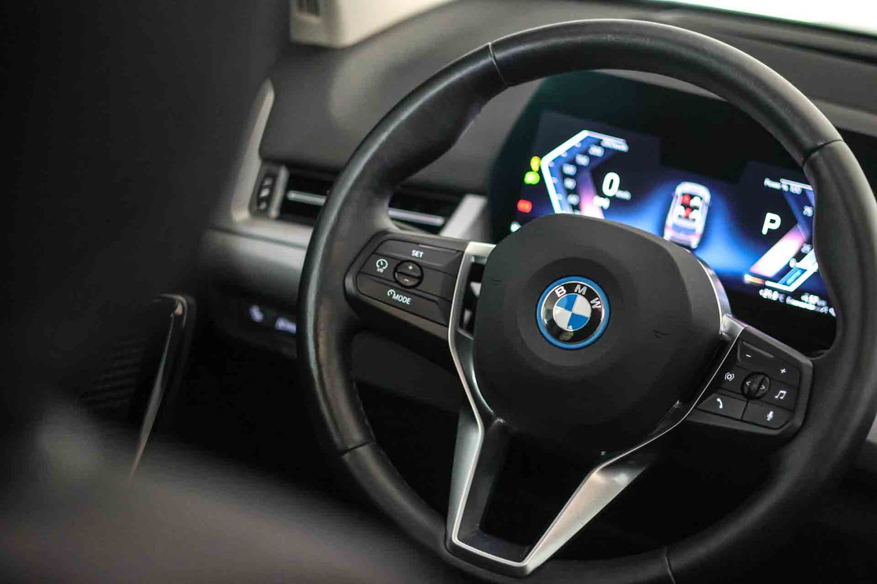 BMW X1 xDrive25e Techo panorámico - Foto 46