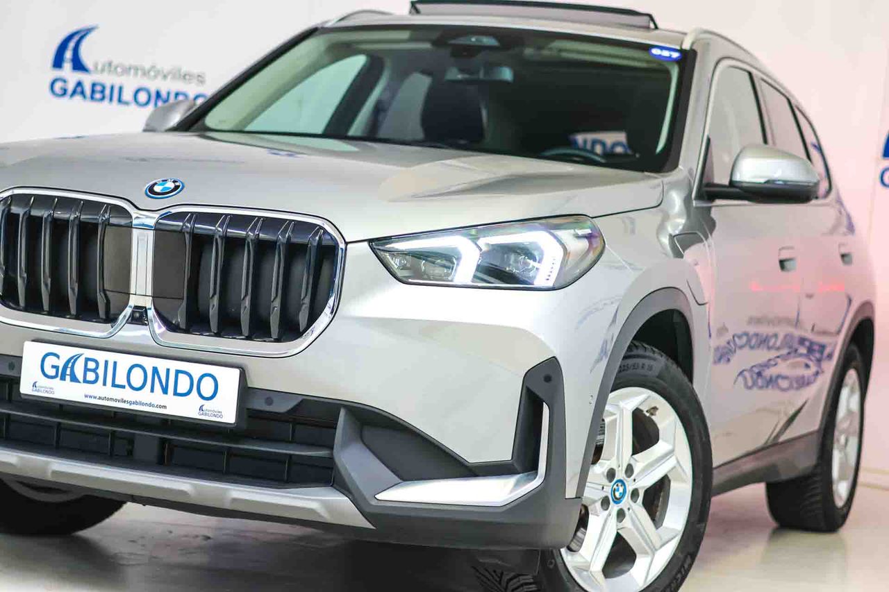 BMW X1 xDrive25e Techo panorámico - Foto 37