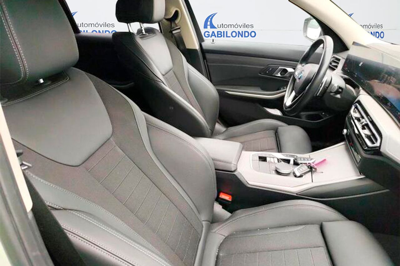 BMW Serie 3 320e xDrive Touring - Foto 6